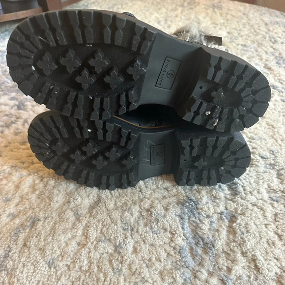 Sun + Stone Black Faux Fur Trim Lace-Up Hiker Boots Women’s Size 6 - Picture 7 of 7